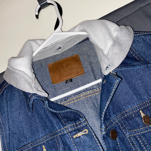*NEW Jean Jacket - Picture 7 of 7